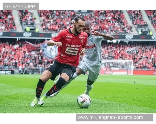 波尔图主场迎战费伦斯期待精彩对决与精彩进球的较量 波尔图主场迎战费伦斯期待精彩对决与精彩进球的较量